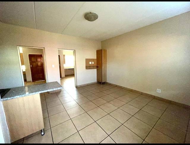 2 BEDROOM PROPERTY TO RENT IN BULT WEST